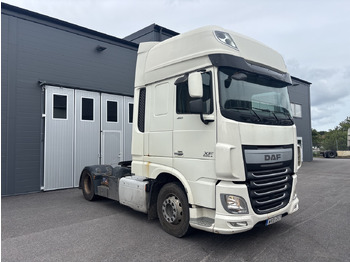 Tractor head DAF XF 460