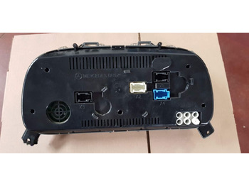 Dasbor MERCEDES-BENZ Atego