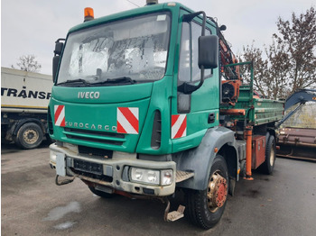 Truk jungkit IVECO