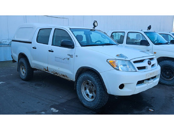 Mobil SUV TOYOTA Hilux
