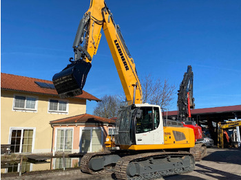 Ekskavator perayap LIEBHERR R 926