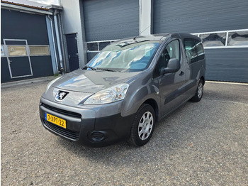 Mobil PEUGEOT