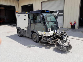 Penyapu jalan MATHIEU