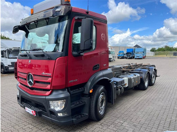 Truk skip loader MERCEDES-BENZ Antos 2543