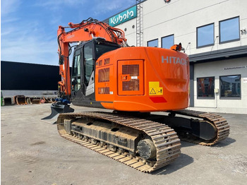 Ekskavator perayap Hitachi ZX225USLC-6 PYÖRITTÄJÄLLÄ: gambar 2