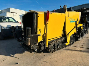 Paver aspal DEMAG