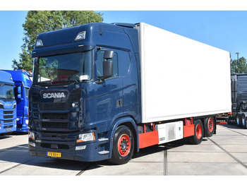 Truk berpendingin SCANIA S 450