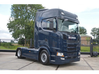 Tractor head SCANIA S 450