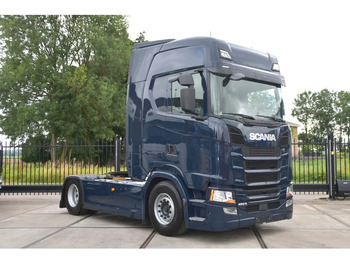 Tractor head SCANIA S 450