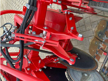 Mesin pemanen Grimme Grimme WH100 Single Row Potato Windrower: gambar 3 Mesin pemanen Grimme Grimme WH100 Single Row Potato Windrower: gambar 3