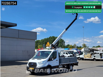 Van pengiriman FORD Transit