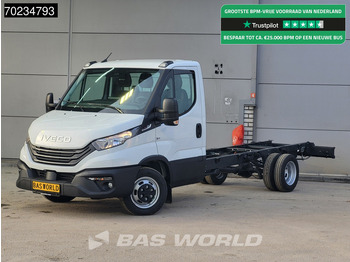 Van pengiriman IVECO Daily 35c18