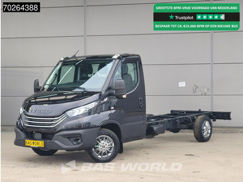 Van pengiriman IVECO Daily 35s18