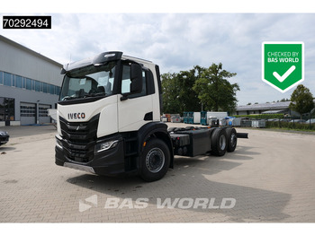 Truk sasis IVECO S-WAY
