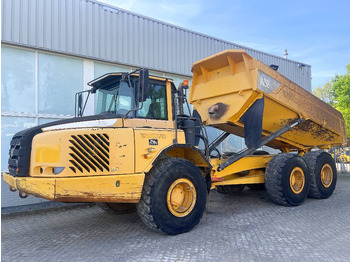 Tempat sampah artikulasi VOLVO A25E