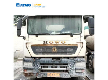 Truk pengaduk beton XCMG