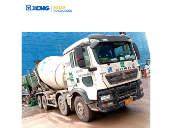 Truk pengaduk beton XCMG