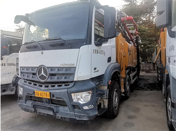 Truk pompa beton XCMG Official HB62V Second Hand Concrete Pump Truck 62m Truck-mounted Concrete Pump Price: gambar 2