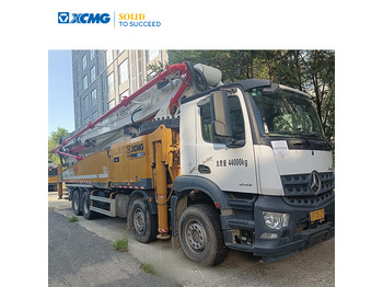 Truk pompa beton XCMG