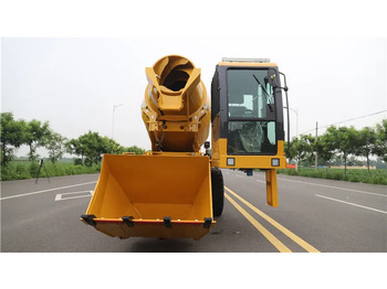 Truk pengaduk beton baru XCMG official SLM3500S 3.5m3 small mobile self loading concrete mixer price list: gambar 5