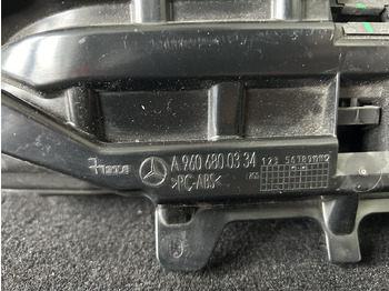 Dasbor untuk Truk Mercedes-Benz ACCTROS MP4 A9614463221   Mercedes-Benz A9614463221: gambar 5