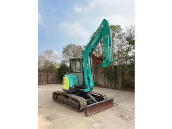 Ekskavator perayap YANMAR