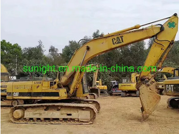 Ekskavator perayap CATERPILLAR E200B