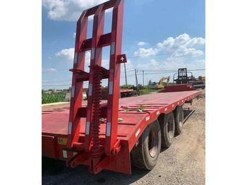 Semi-trailer low bed