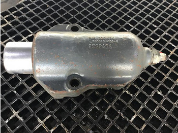 Poros dan bagian LIEBHERR