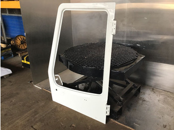 Pintu dan bagian LIEBHERR