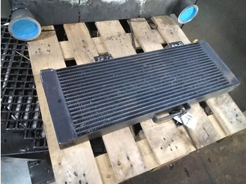 Pendingin oli LIEBHERR