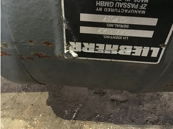 Poros dan bagian LIEBHERR