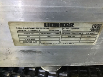 Pendingin oli LIEBHERR