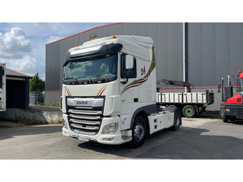 Tractor head DAF XF 530