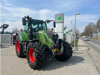 Traktor Fendt 724 Vario: gambar 2