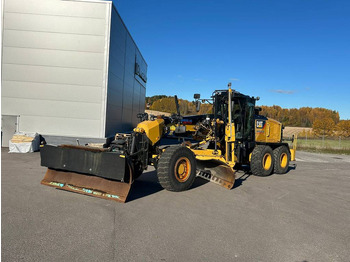 Grader CATERPILLAR 140M