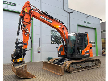 Ekskavator perayap DOOSAN DX140LCR-7