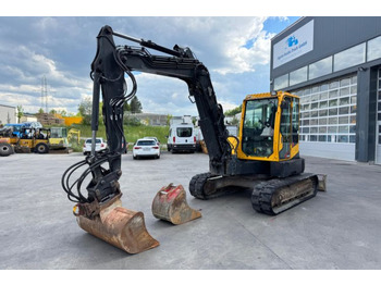 Ekskavator perayap TAKEUCHI