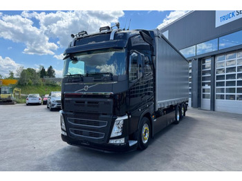Truk dengan terpal samping VOLVO FH 540