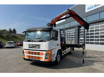 Truk derek VOLVO FM 300
