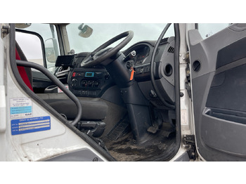 Truk berpendingin DAF CF 220: gambar 5