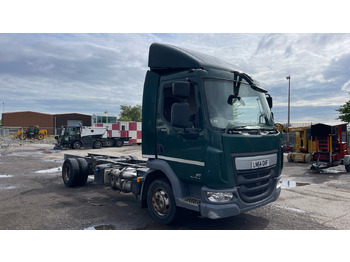 Truk sasis DAF LF 150
