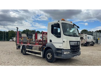 Truk flatbed DAF LF 230