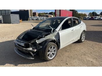 Hatchback Tesla Model Y LONG RANGE AWD: gambar 2 Hatchback Tesla Model Y LONG RANGE AWD: gambar 2