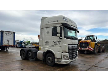 Tractor head DAF XF 530