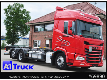 Pengangkut kontainer/ Container truck DAF XF 480