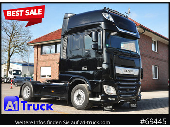 Tractor head DAF XF 530