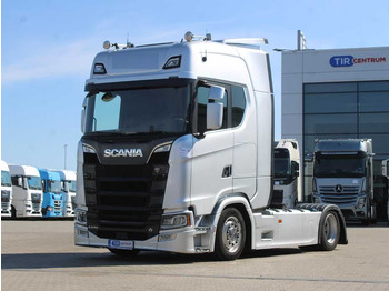 Tractor head SCANIA S 520
