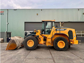 Wheel loader HYUNDAI