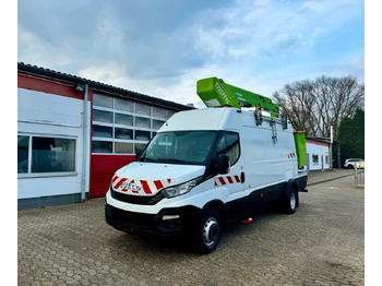 Platform udara yang dipasang di truk IVECO Daily